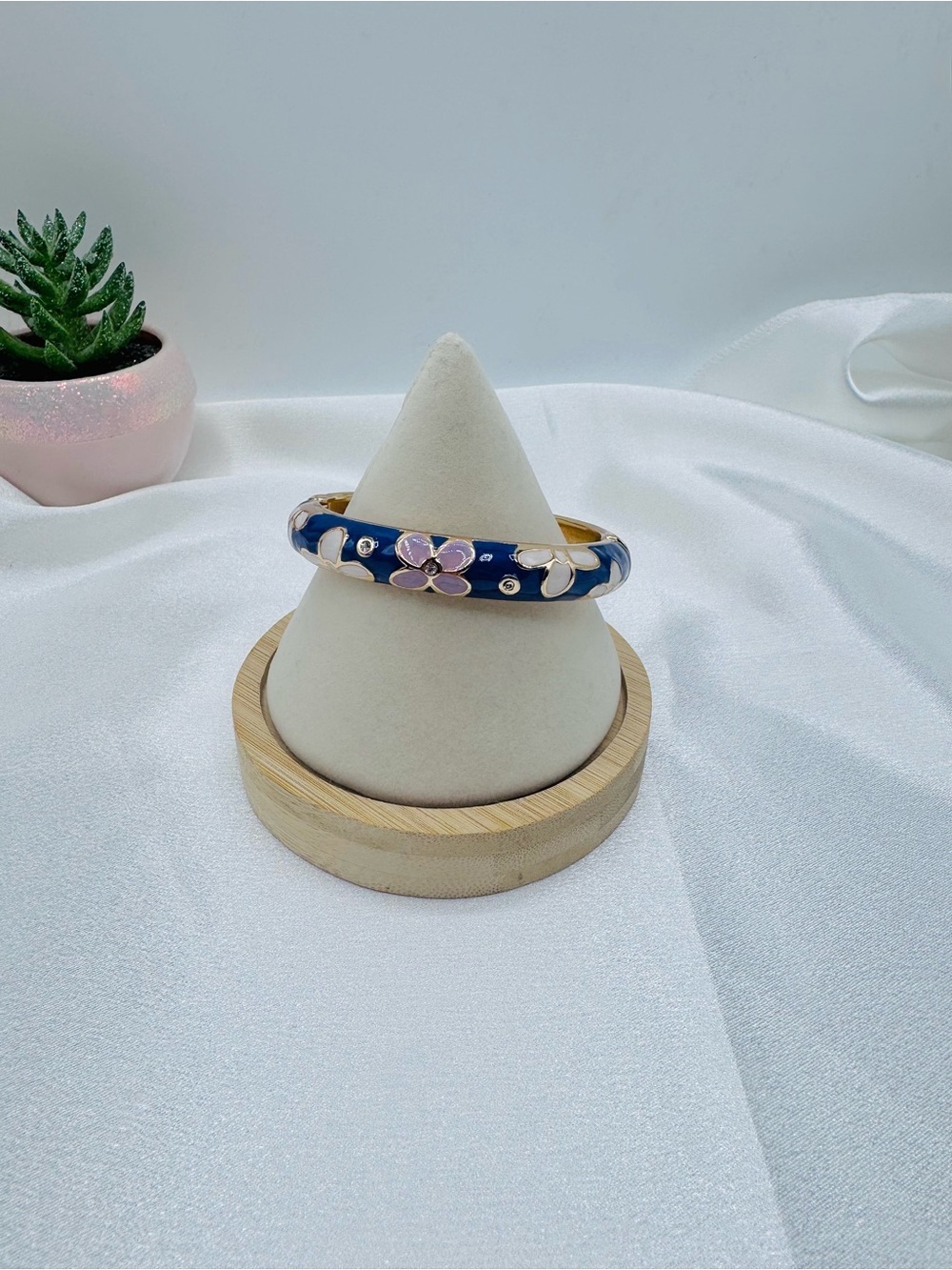 Blue Enamel Floral Bangle Bracelet Gold Tone Pink White Flowers Rhinestone